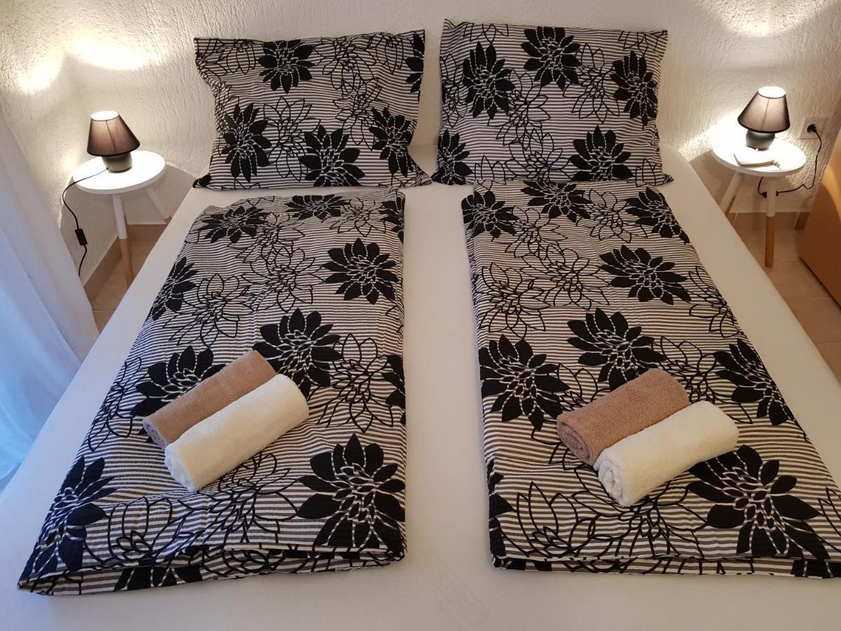 Casa Nostra II Lejlighed Funtana Eksteriør billede